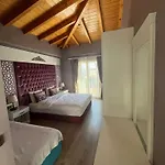 Hotel The Design *