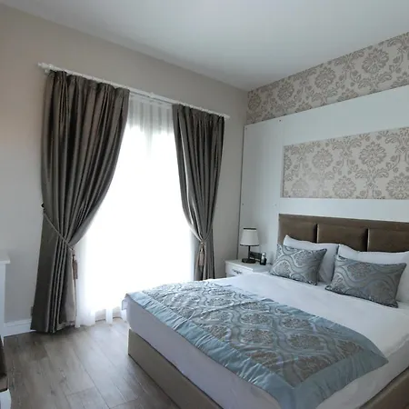 Hotel The Design *